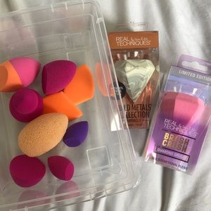 Real techniques beauty sponges. New.